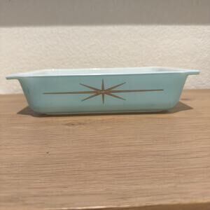 Vintage Pyrex Atomic Starburst Turquoise 575-B 2 Qt Casserole Dish RARE